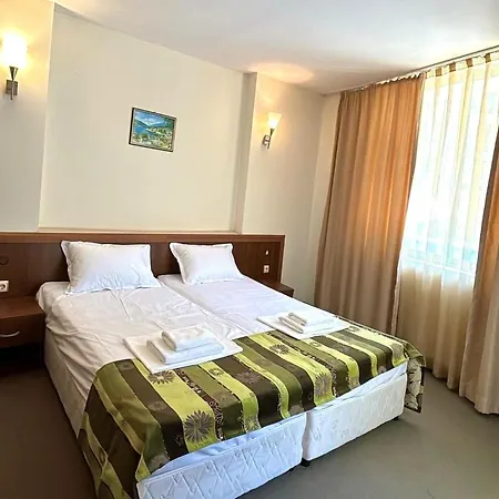 Avalon - Sunny Apartment